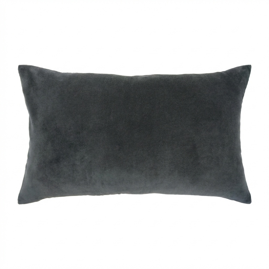 Coussin lombaire en velours gris orage, vue de face, fond blanc, galbe souple et passepoil beige discret en bordure