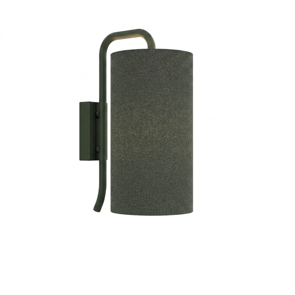 Applique en métal laqué vert bouteille mat, abat-jour cylindrique en feutre de laine vert bouteille, fond neutre