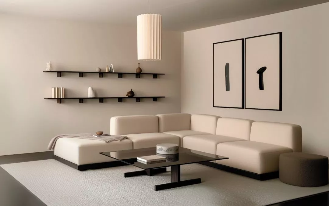 Salon Japandi Zen avec canapé beige, table basse noire et étagères murales noires en touches discrètes