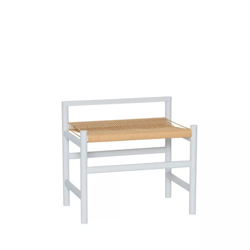 Banc paper cord assise tressée serrée, structure laquée blanche, vue trois-quarts sur fond blanc