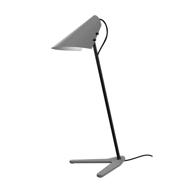 Lampe à poser béton avec base en Y gris mat, mât en acier laqué noir et abat-jour conique tronqué, fond neutre