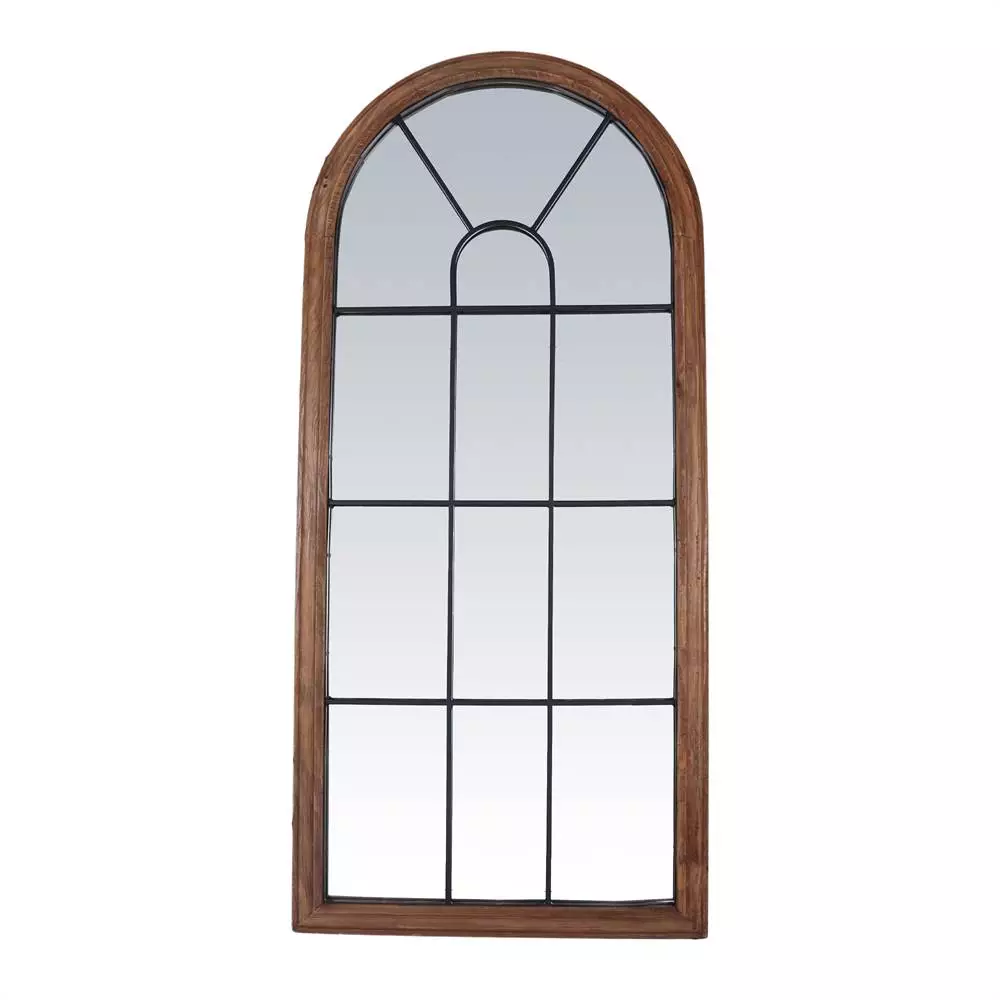 Miroir cintré en bois recyclé brun miel, vue de face fond neutre, meneaux fins en métal noir formant une grille de fenêtre.