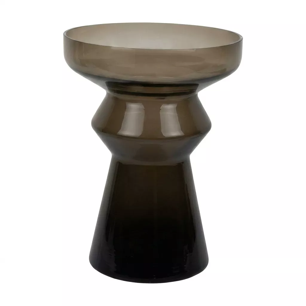 Vase en verre brun chocolat translucide, silhouette géométrique étagée sur trois niveaux, fond blanc neutre