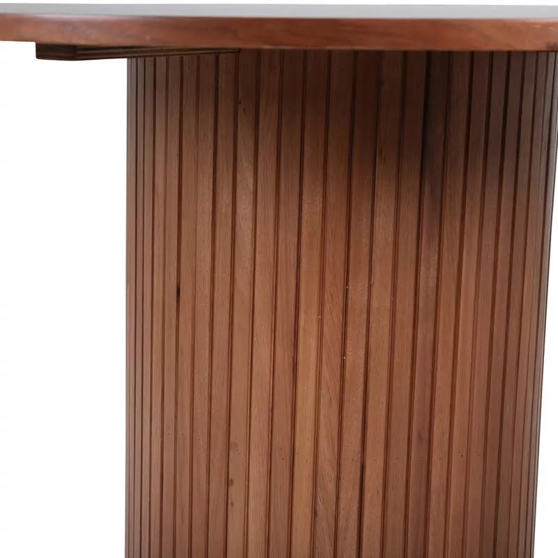 Vue rapprochée de la base cylindrique cannelée en placage noyer, faite de fines lames verticales serrées en relief continu.